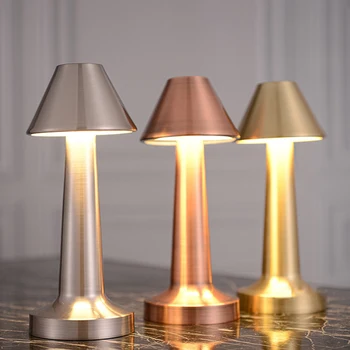Проста метална настолна лампа с мека светлина, декоративна настолна лампа за вашия дом осветление