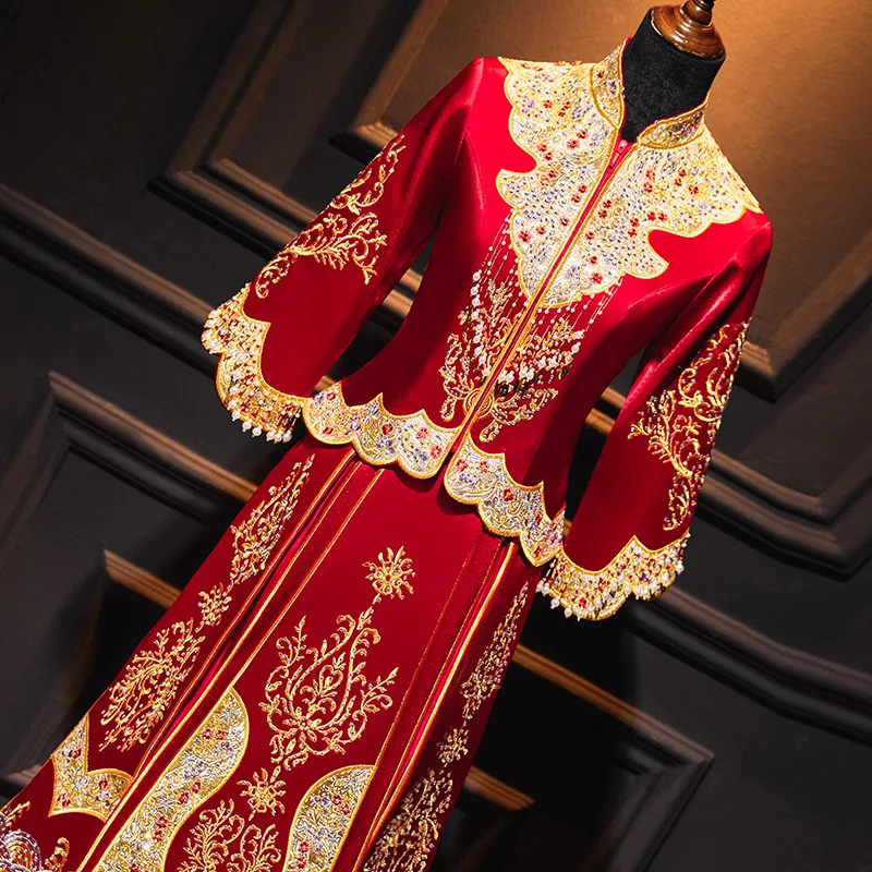 Китайското традиционната сватбена рокля с бродерия от мъниста банкетна висок клас класически китайски ципао4