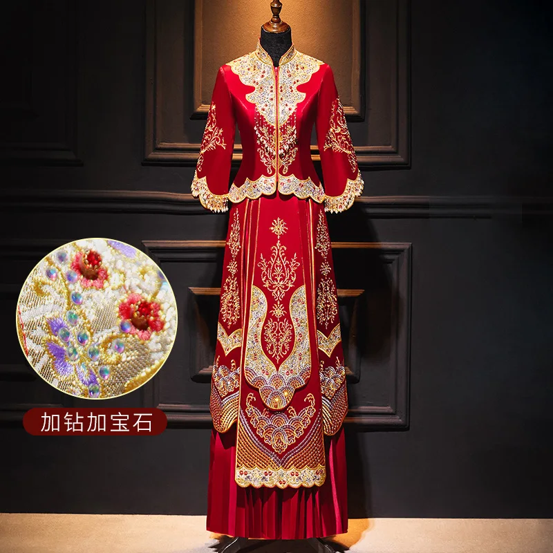 Китайското традиционната сватбена рокля с бродерия от мъниста банкетна висок клас класически китайски ципао5