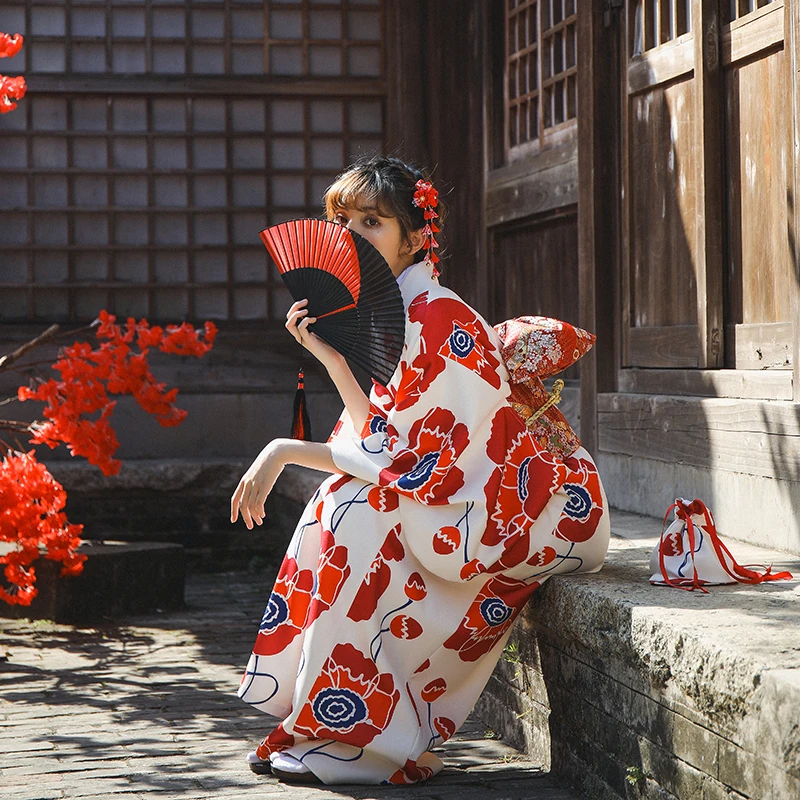 Жена японското кимоно с червени цветни щампи, дълъг ръкав, юката, рокля за cosplay в японски стил, облекло за изпълнения на сцената5